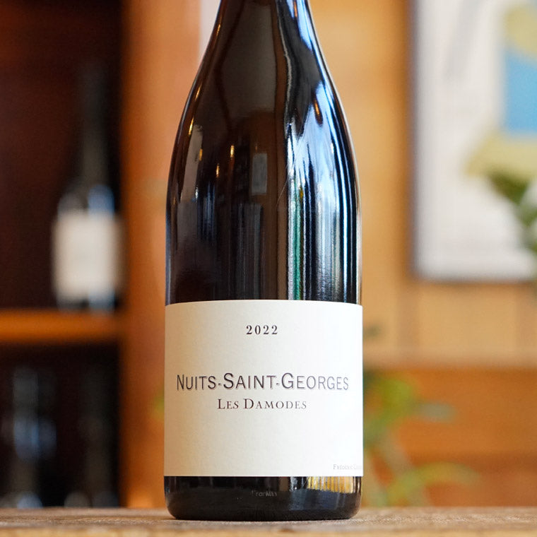 Nuits-Saint-Georges "Les Damodes" 2022 - Frédéric Cossard